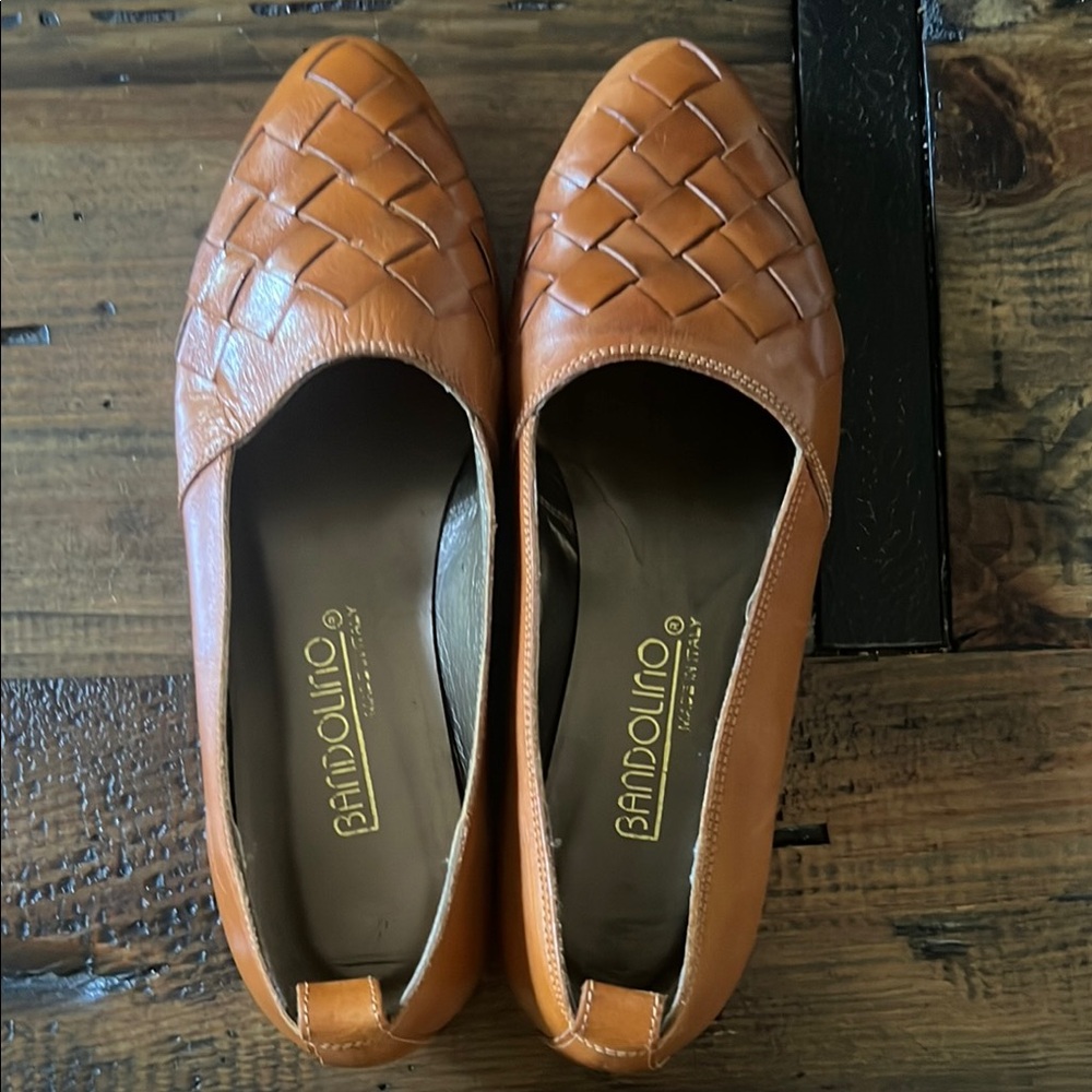 Bandolino Tan Flats Moccasin-Style Everyday Wear